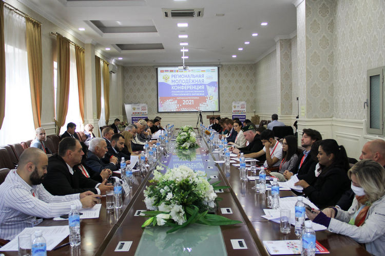 Региональная конференция соотечественников собрала в Бишкеке молодых активистов из 12 стран ближнего зарубежья 