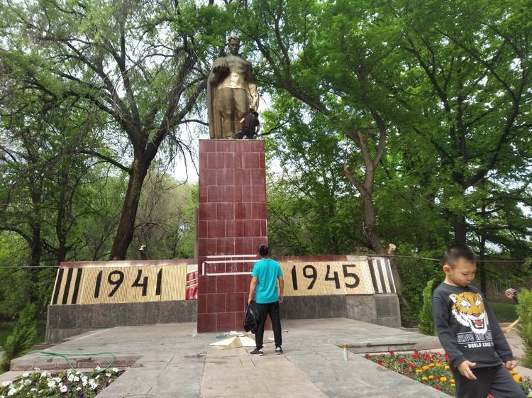 Соотечественники города Кант дали старт акции 
