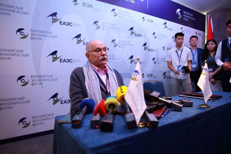 Никита Михалков предложил создать на пространстве ЕАЭС евразийскую киноакадемию