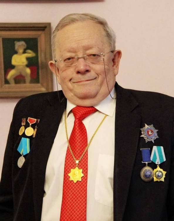 На 75-м году жизни не стало Народного поэта Кыргызстана, переводчика, литературоведа Вячеслава Шаповалова
