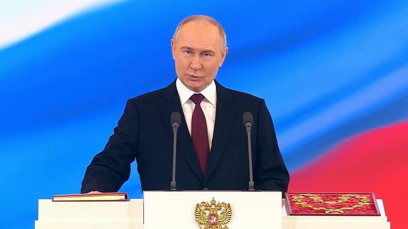 Владимир Путин в пятый раз вступил в должность президента России