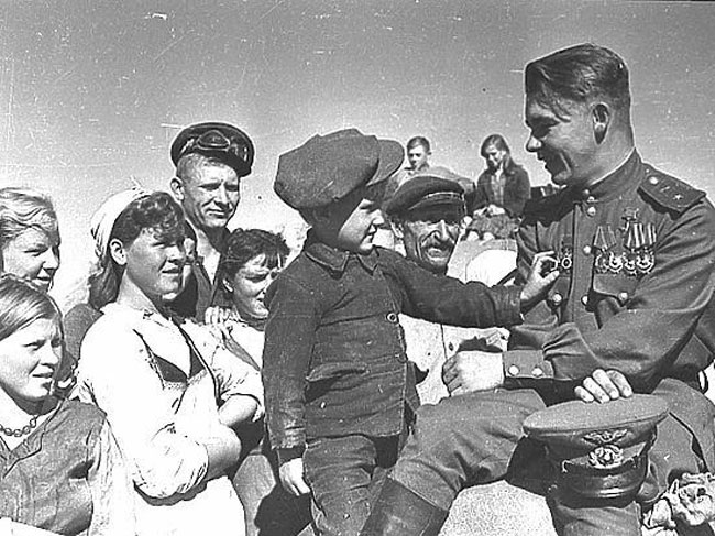 Давайте вместе сохраним историю! Память о подвиге живёт, пока мы о нём помним.